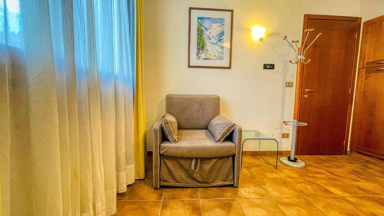 Appartamento Smith Erbaluce - Affitti Brevi Italia バルドネッキア エクステリア 写真